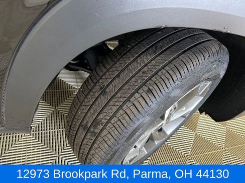 Certified 2025 Chevrolet Trax LT w/ Driver Confidence Package FWD image 28