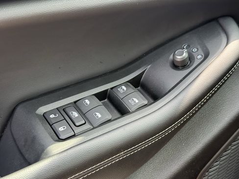 Used 2024 Jeep Grand Cherokee Altitude AWD/4WD image 27