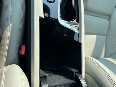 Used 2019 Volvo XC60 T5 Inscription AWD/4WD image 18