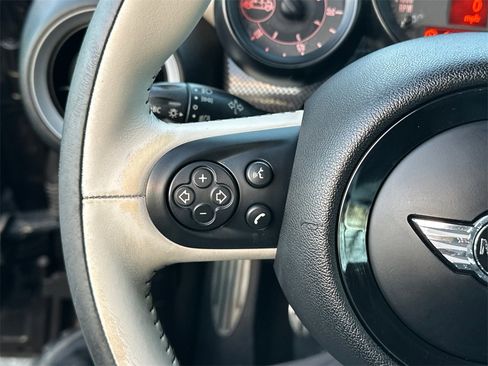 Used 2015 MINI Cooper S image 24