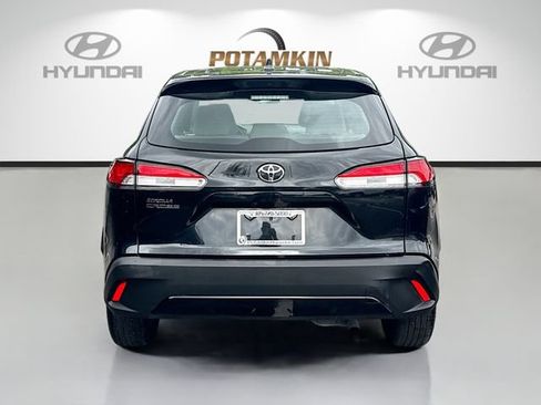 Used 2022 Toyota Corolla Cross L FWD image 6