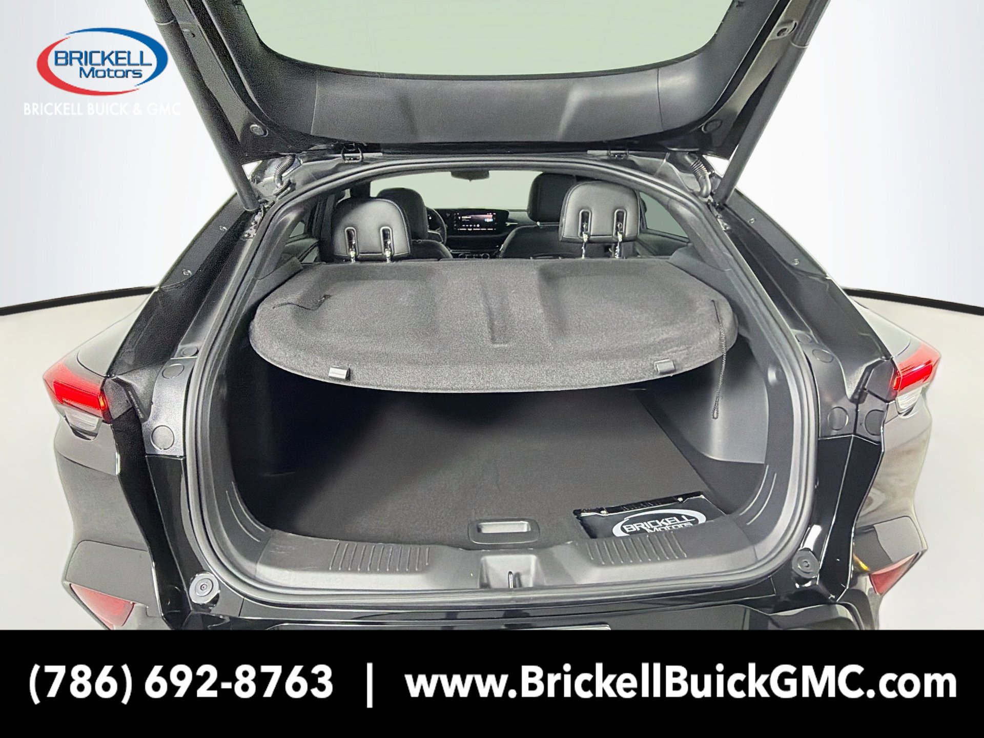 Used 2025 Buick Envista Sport Touring w/ Convenience I Package FWD image 14