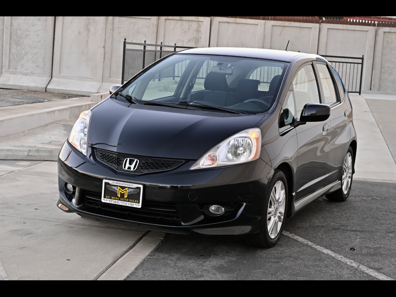 Used 2011 Honda Fit Sport image 1