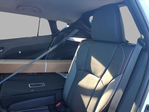 New 2025 Subaru Crosstrek 2.5i Limited w/ Crosstrek Mirror Package image 38