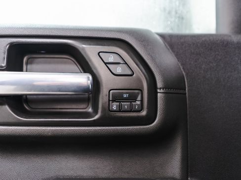 Used 2023 GMC Sierra 2500 SLT w/ SLT Convenience Package image 25