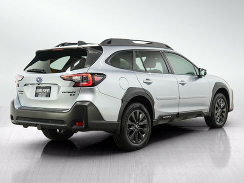 Used 2023 Subaru Outback Onyx Edition XT AWD/4WD image 5