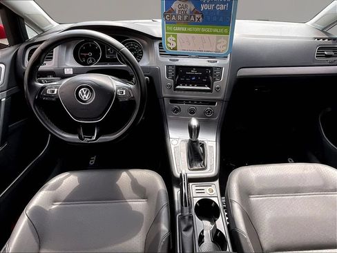 Used 2015 Volkswagen Golf TDI S FWD image 7