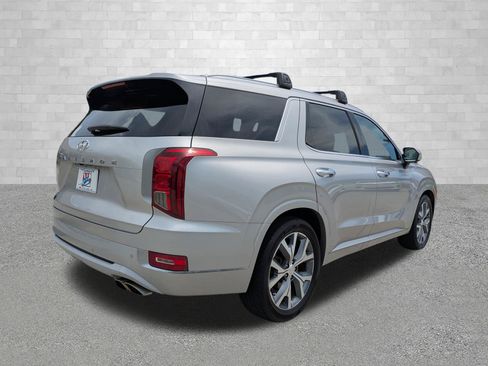 Used 2021 Hyundai Palisade Limited FWD image 2
