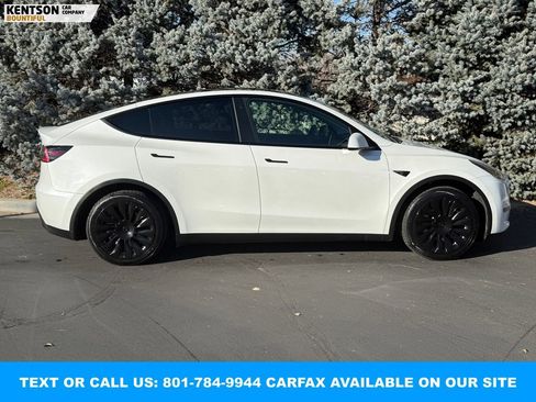 Used 2021 Tesla Model Y Long Range image 11