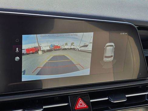 Used 2023 Kia Niro EX image 19