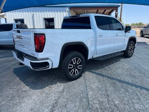 Used 2022 GMC Sierra 1500 AT4 AWD/4WD image 4
