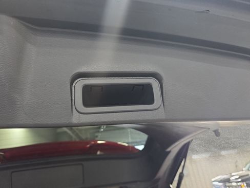 Used 2023 Nissan Rogue SV FWD image 13