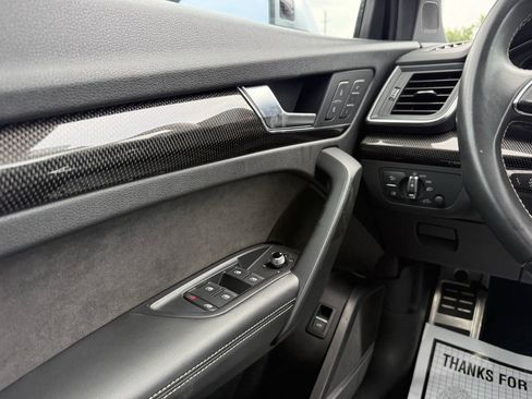 Used 2018 Audi SQ5 Premium Plus w/ S Sport Package AWD/4WD image 28