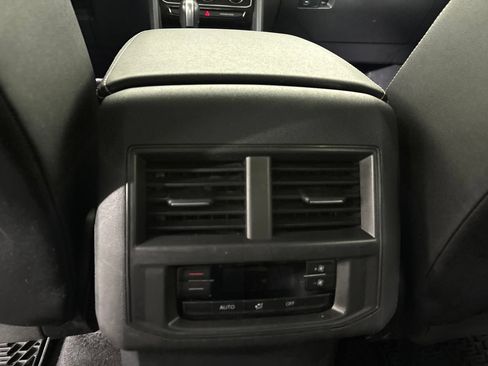 Used 2023 Volkswagen Atlas SE w/ Panoramic Sunroof Package AWD/4WD image 25