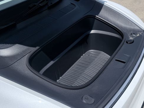 Used 2026 Tesla Model Y 2WD image 19