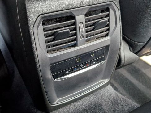 Used 2023 BMW 230i Coupe w/ Convenience Package RWD image 18