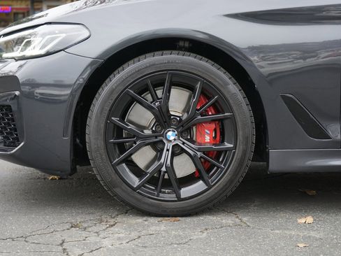 Used 2023 BMW 540i w/ M Sport Package image 11