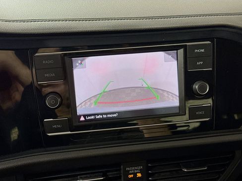 Used 2024 Volkswagen Jetta S FWD image 3