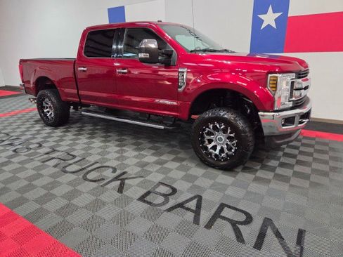 Used 2019 Ford F250 XLT w/ XLT Premium Package image 15