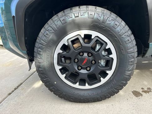 Used 2026 Toyota 4Runner TRD Off-Road Premium AWD/4WD image 30