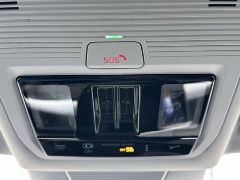 New 2026 Volkswagen Tiguan SE image 38