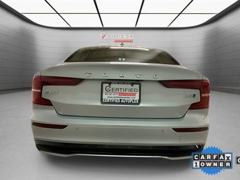 Used 2025 Volvo S60 B5 Core image 87