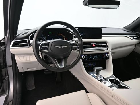 Used 2025 Genesis G70 2.5T RWD image 19