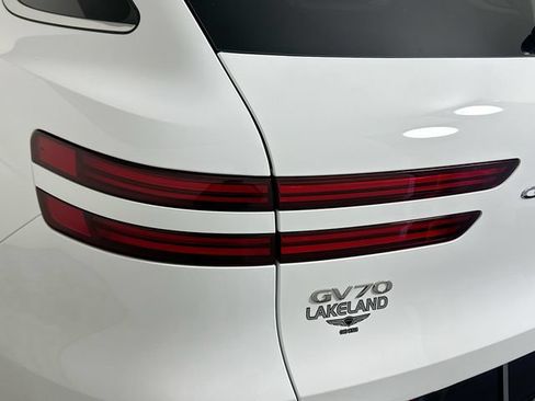 Certified 2026 Genesis GV70 2.5T Select AWD/4WD image 27