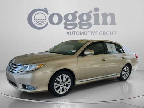 Used 2011 Toyota Avalon FWD image 1