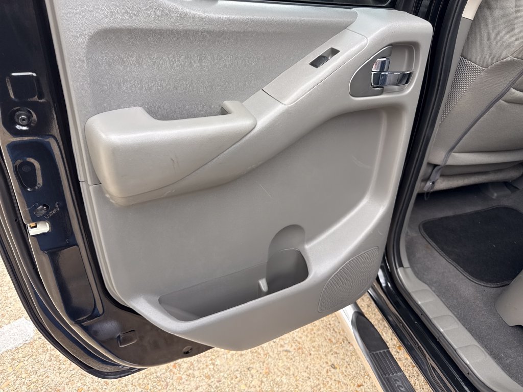 Used 2019 Nissan Frontier SV RWD image 24