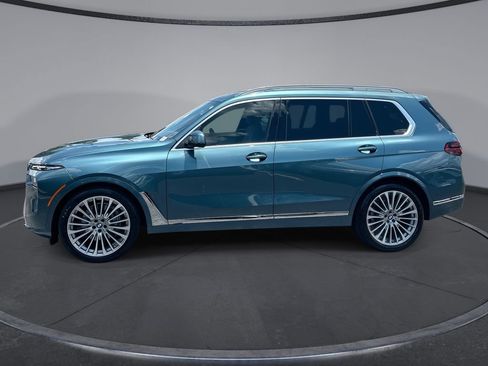 Used 2025 BMW X7 xDrive40i w/ Premium Package AWD/4WD image 15