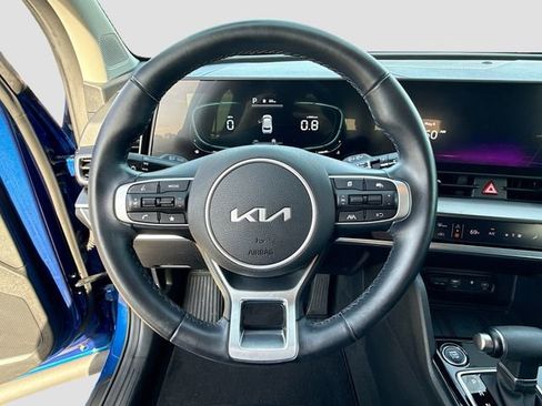 Used 2023 Kia Sportage EX FWD image 11