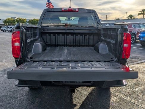 Used 2022 Chevrolet Colorado W/T w/ Custom Special Edition image 10