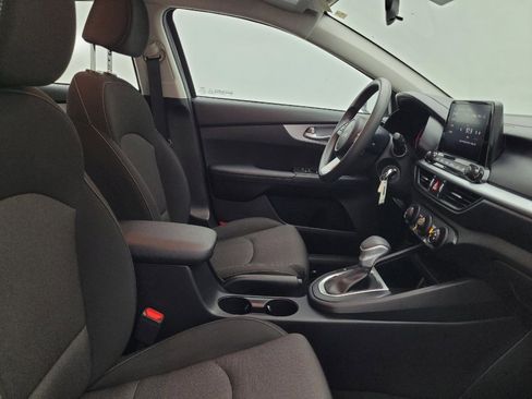 Used 2023 Kia Forte LXS w/ LXS Technology Package FWD image 21