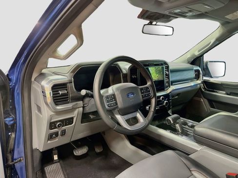 Used 2025 Ford F150 Lariat w/ Equipment Group 501A Mid AWD/4WD image 9