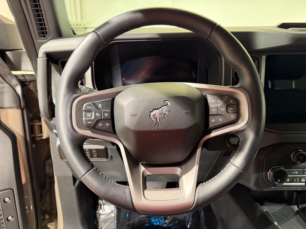 Used 2026 Ford Bronco Badlands AWD/4WD image 22
