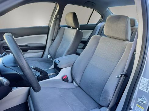 Used 2011 Honda Accord LX-P image 11