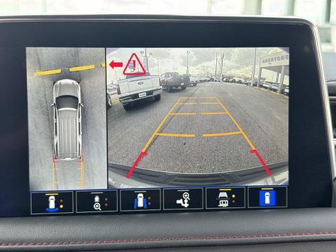 Used 2022 Chevrolet Tahoe RST w/ Luxury Package image 27