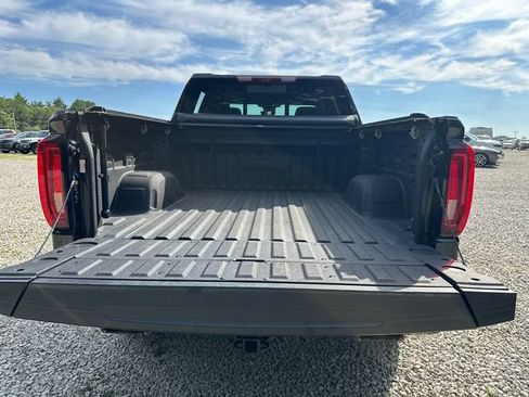 Certified 2023 GMC Sierra 1500 AT4 w/ Technology Package AWD/4WD image 13