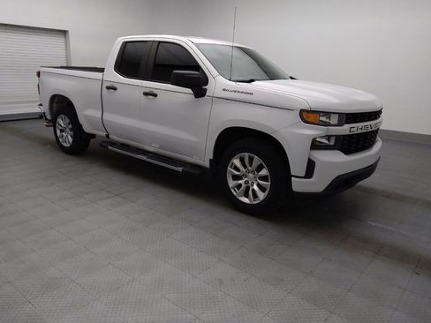 Used 2019 Chevrolet Silverado 1500 Custom w/ Custom Convenience Package RWD image 11