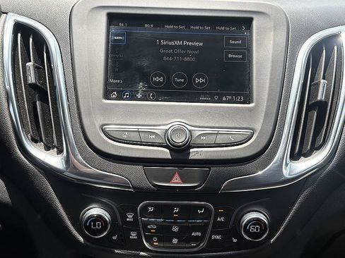 Used 2019 Chevrolet Equinox LT FWD image 20