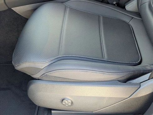 New 2026 Mercedes-Benz GLC 300 image 4