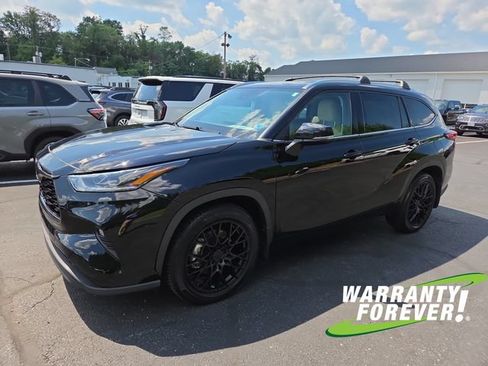 Used 2021 Toyota Highlander Limited AWD/4WD image 3