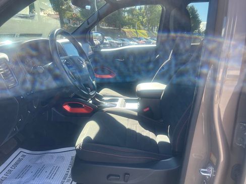 Used 2024 Nissan Frontier PRO-4X w/ Off-Road Protection Package image 10