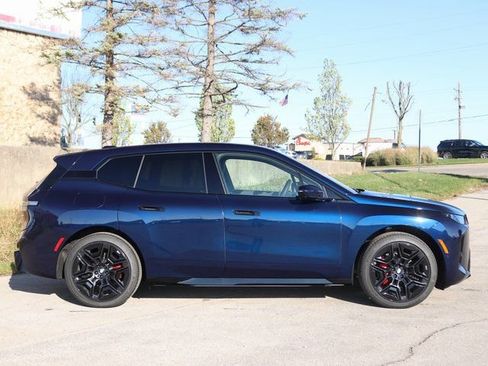 New 2026 BMW iX xDrive45 w/ M Sport Package image 4