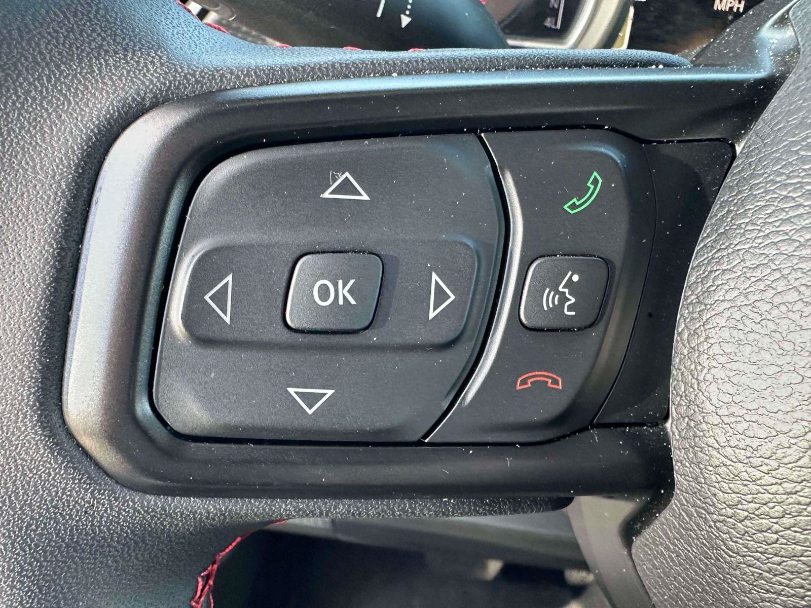 Used 2024 Jeep Wrangler Unlimited Rubicon AWD/4WD image 19