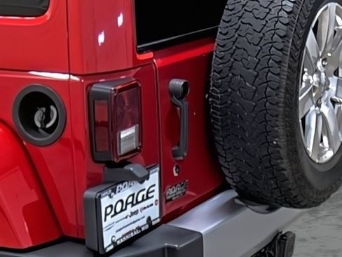 Used 2014 Jeep Wrangler Unlimited Sahara w/ Max Tow Package image 10