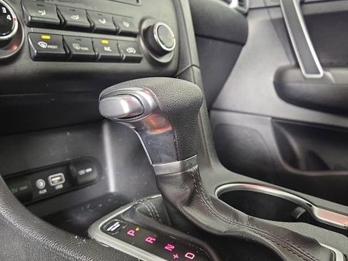 Used 2018 Kia Sportage LX FWD image 19