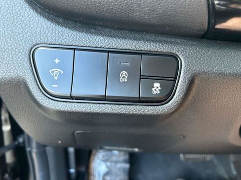 Used 2024 Kia Seltos S AWD/4WD image 29
