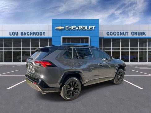 Used 2023 Toyota RAV4 XSE AWD/4WD image 8